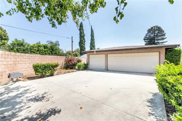 15859 Parthenia, North Hills, CA 91343