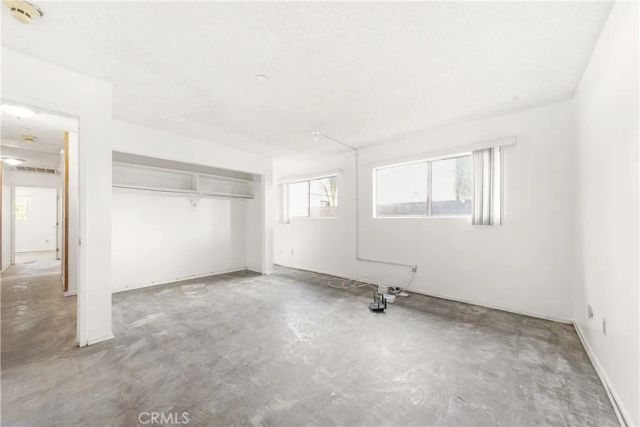 15859 Parthenia, North Hills, CA 91343