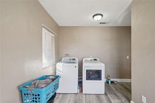 385 E 17th Street, San Bernardino, CA 92404