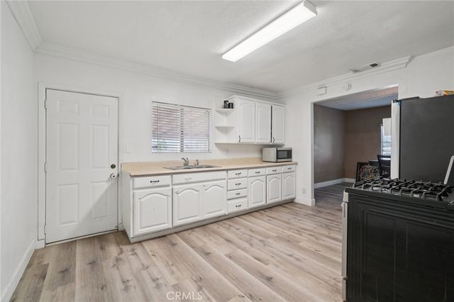 385 E 17th Street, San Bernardino, CA 92404