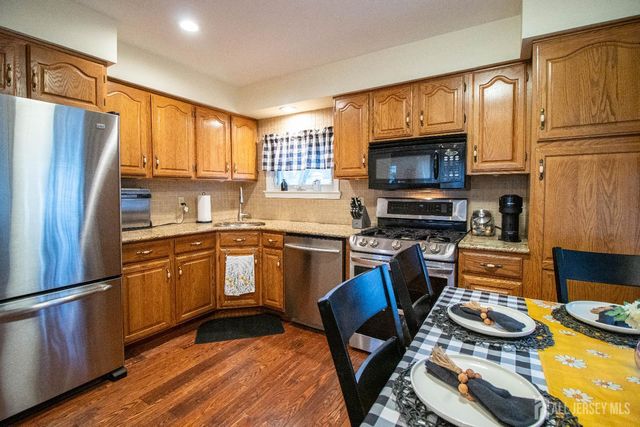 31 Hillsdale Road, East Brunswick, NJ 08816