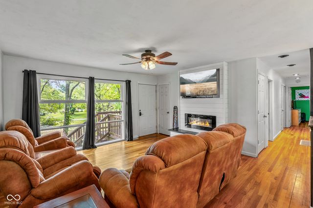 221 W Chester Drive, Ellettsville, IN 47429