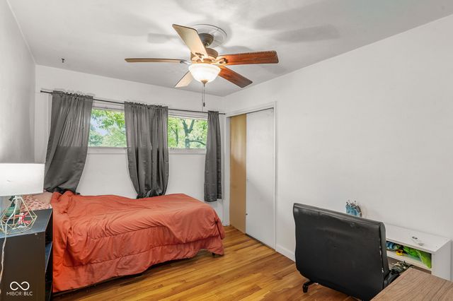 221 W Chester Drive, Ellettsville, IN 47429
