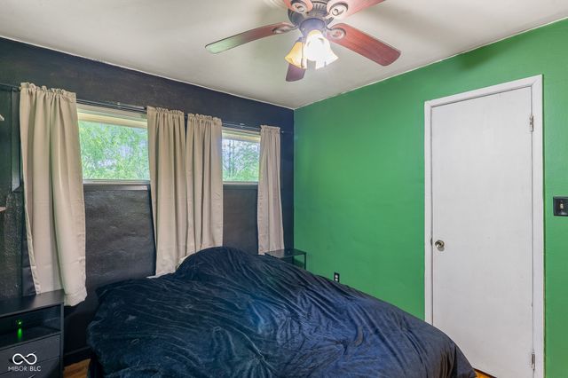 221 W Chester Drive, Ellettsville, IN 47429