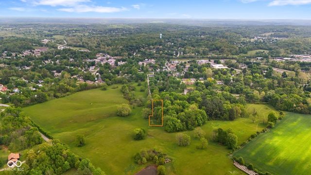 221 W Chester Drive, Ellettsville, IN 47429