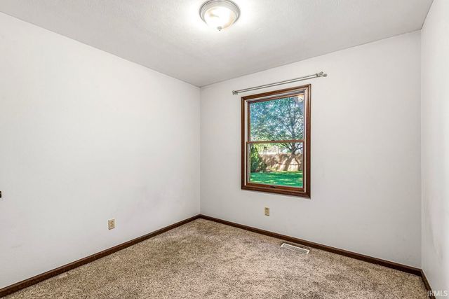 1728 C-1 Manor Haus Court, Goshen, IN 46526