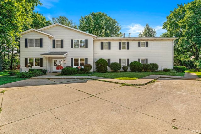 1728 C-1 Manor Haus Court, Goshen, IN 46526