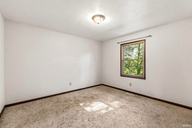 1728 C-1 Manor Haus Court, Goshen, IN 46526