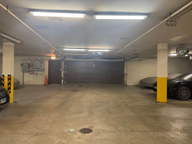 1000 Deerfield Road 304, Highland Park, IL 60035