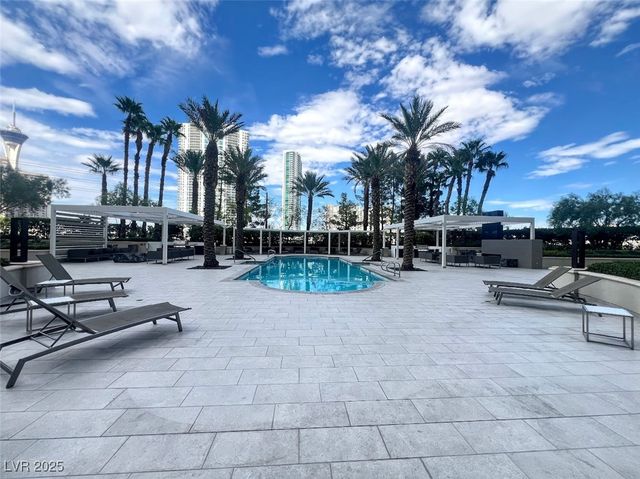 2777 Paradise Road 205, Las Vegas, NV 89109