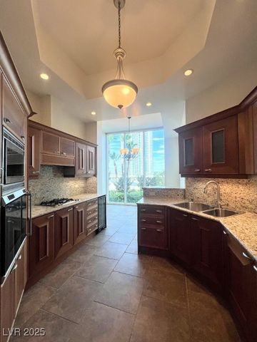 2777 Paradise Road 205, Las Vegas, NV 89109