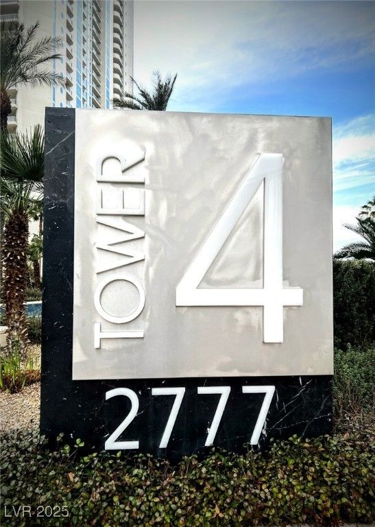 2777 Paradise Road 205, Las Vegas, NV 89109