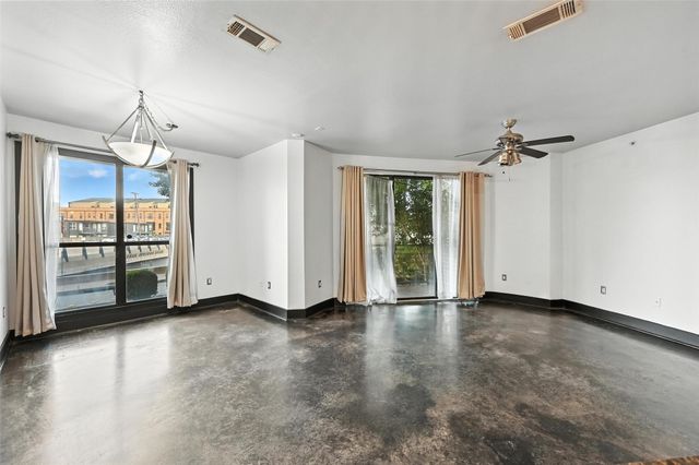 4414 Cedar Springs Road 124, Dallas, TX 75219
