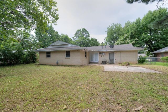 1701 Beverly Hills Street, Norman, OK 73072