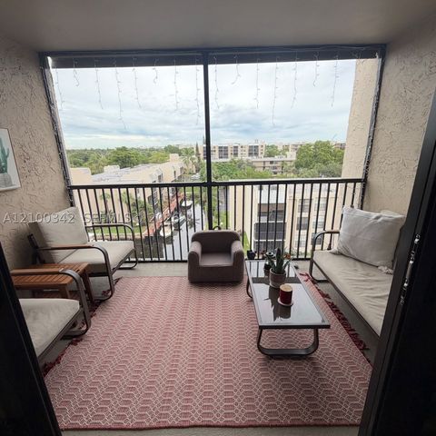 17 Royal Palm Way 6040, Boca Raton, FL 33432