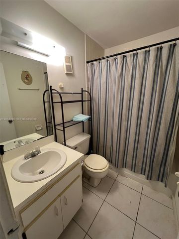 9710 Hammocks Blvd 204-31, Miami, FL 33196