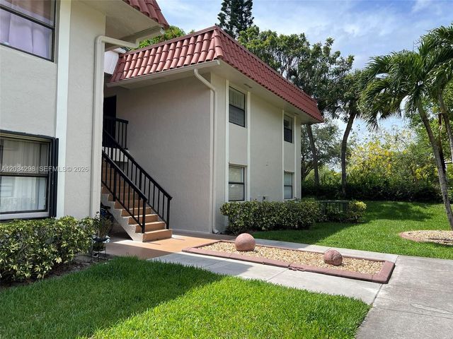 9710 Hammocks Blvd 204-31, Miami, FL 33196