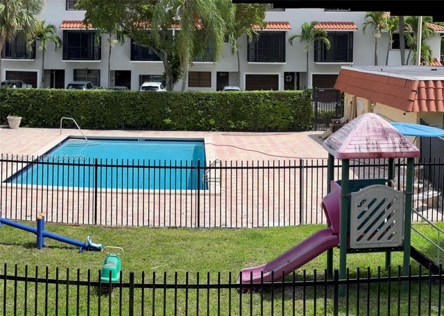 9710 Hammocks Blvd 204-31, Miami, FL 33196