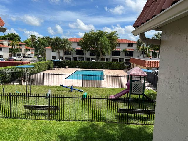 9710 Hammocks Blvd 204-31, Miami, FL 33196