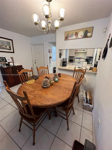 9710 Hammocks Blvd 204-31, Miami, FL 33196
