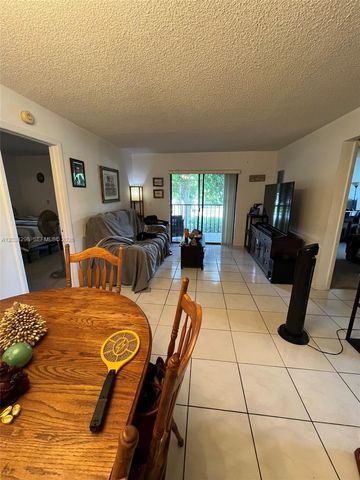 9710 Hammocks Blvd 204-31, Miami, FL 33196