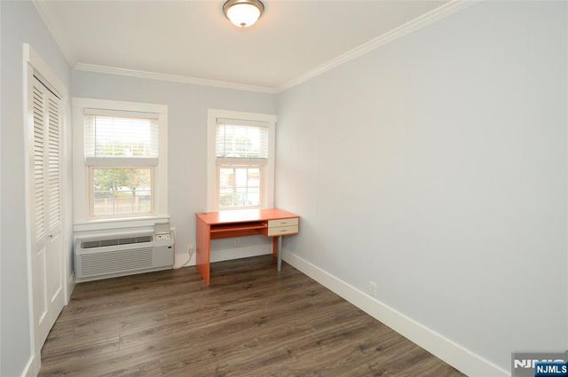 7 Main Street 2B, Glen Rock, NJ 07452