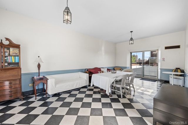 68-10 108th Street 1D, Forest Hills, NY 11375