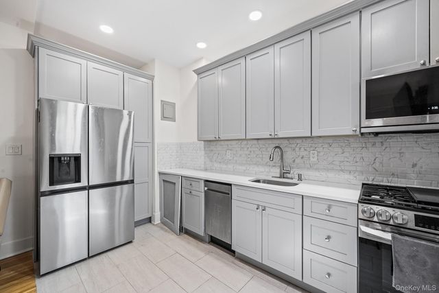 68-10 108th Street 1D, Forest Hills, NY 11375