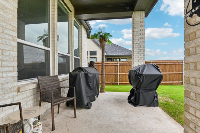8005 Grotto Drive, Royse City, TX 75189