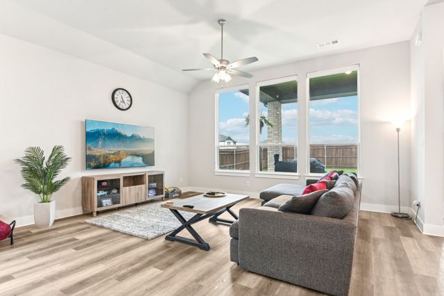 8005 Grotto Drive, Royse City, TX 75189