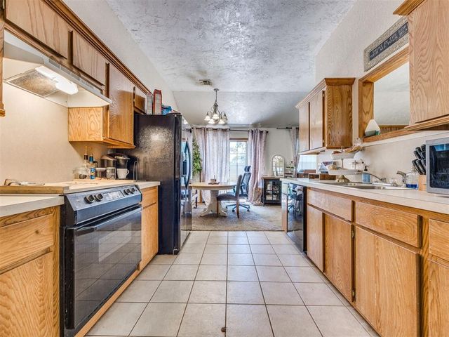 12320 NW 4th Street, Yukon, OK 73099