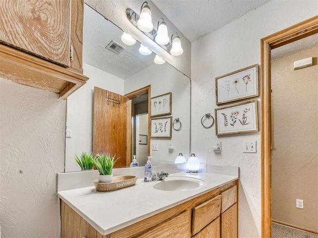 12320 NW 4th Street, Yukon, OK 73099