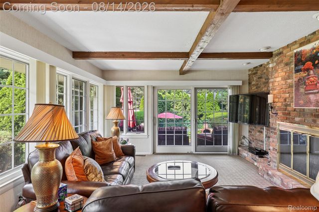 3821 Lakecrest Drive Drive, Bloomfield Hills, MI 48304