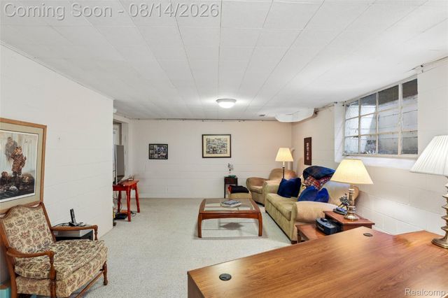 3821 Lakecrest Drive Drive, Bloomfield Hills, MI 48304