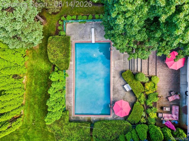 3821 Lakecrest Drive Drive, Bloomfield Hills, MI 48304