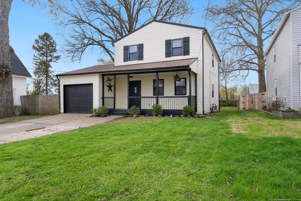 121 Granville Street, Pataskala, OH 43062