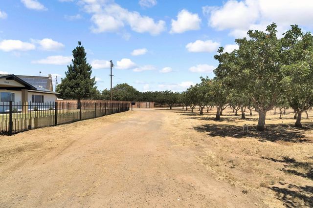 14160 Road 36, Madera, CA 93636