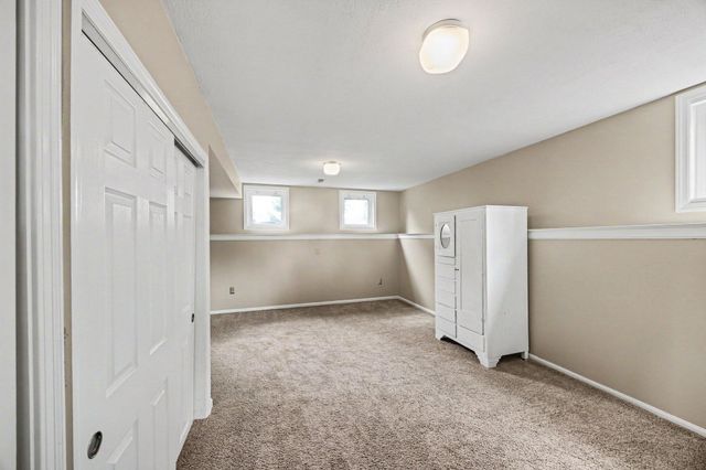 2366 N Fort Thomas Avenue, Fort Thomas, KY 41075