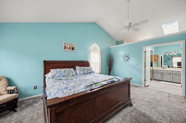 2366 N Fort Thomas Avenue, Fort Thomas, KY 41075