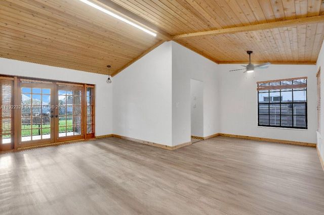 15512 SW 142nd Ct, Miami, FL 33177