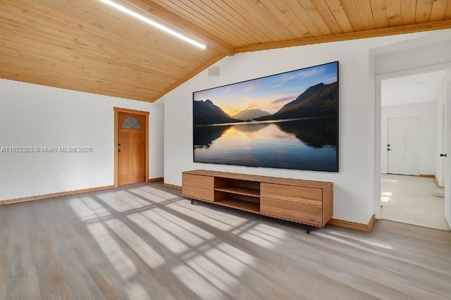 15512 SW 142nd Ct, Miami, FL 33177