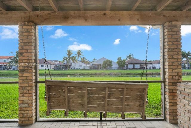 15512 SW 142nd Ct, Miami, FL 33177