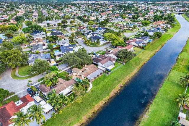 15512 SW 142nd Ct, Miami, FL 33177