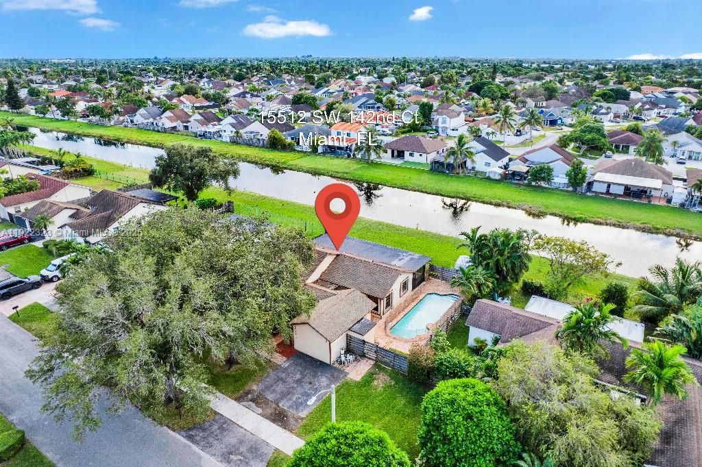 15512 SW 142nd Ct, Miami, FL 33177