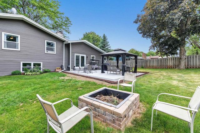 495 EDELWEISS DRIVE, Green Bay, WI 54302