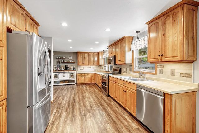 495 EDELWEISS DRIVE, Green Bay, WI 54302