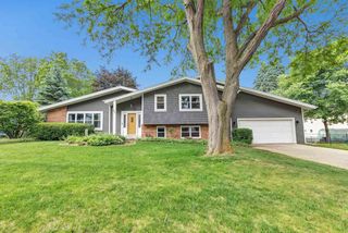 495 EDELWEISS DRIVE, Green Bay, WI 54302