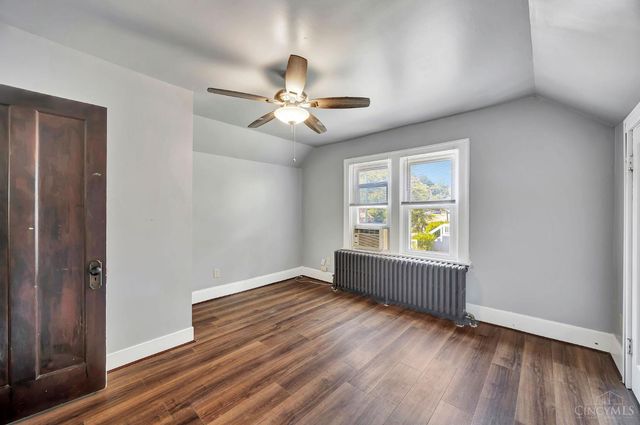 1052 Delhi Avenue, Cincinnati, OH 45204