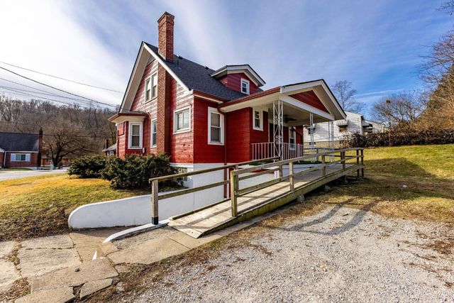 1052 Delhi Avenue, Cincinnati, OH 45204