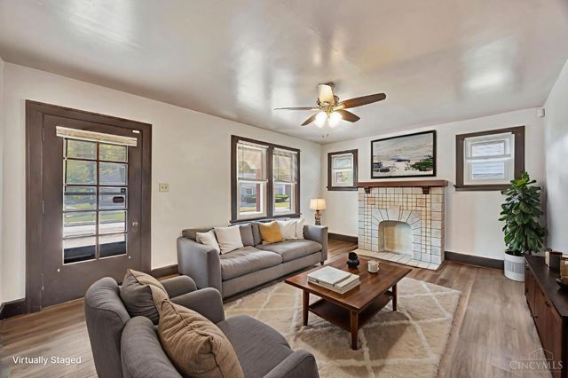 1052 Delhi Avenue, Cincinnati, OH 45204